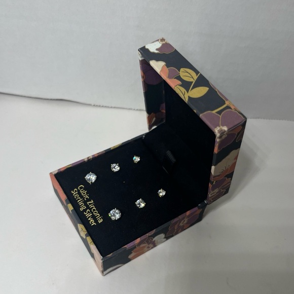 RACHEL ASHWELL, STERLING SILVER WITH CUBIC ZIRCONIA 3 STUD EARRINGS, GOLD COLOR - Picture 2 of 3